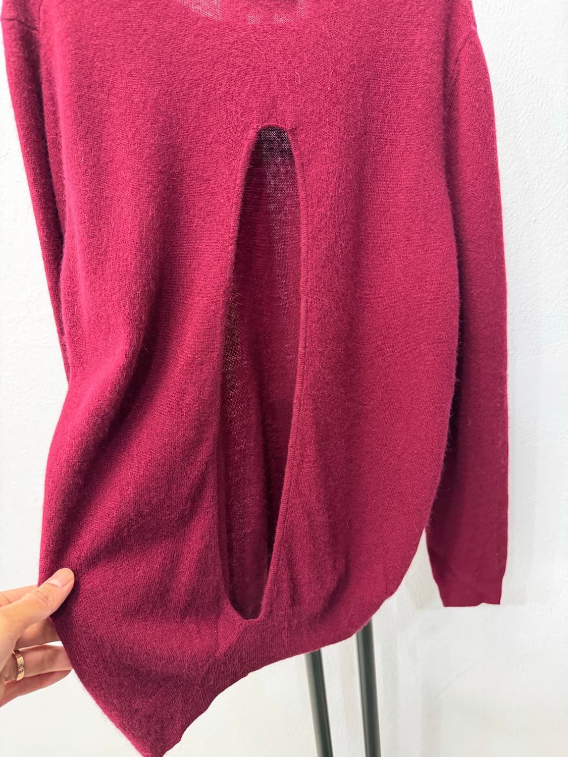 매장판정품) 끌로디피에로 캐시미어 혼방 여성니트 2 상품이미지5