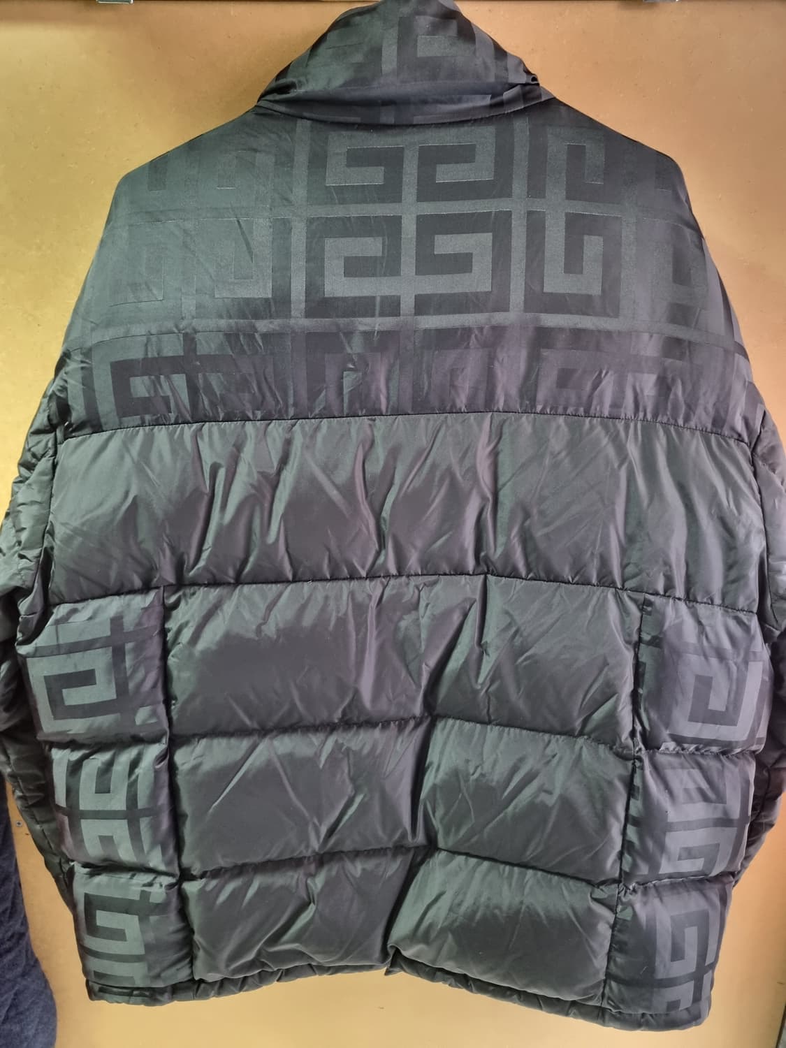 지방시 남성 다운패딩  상품이미지2