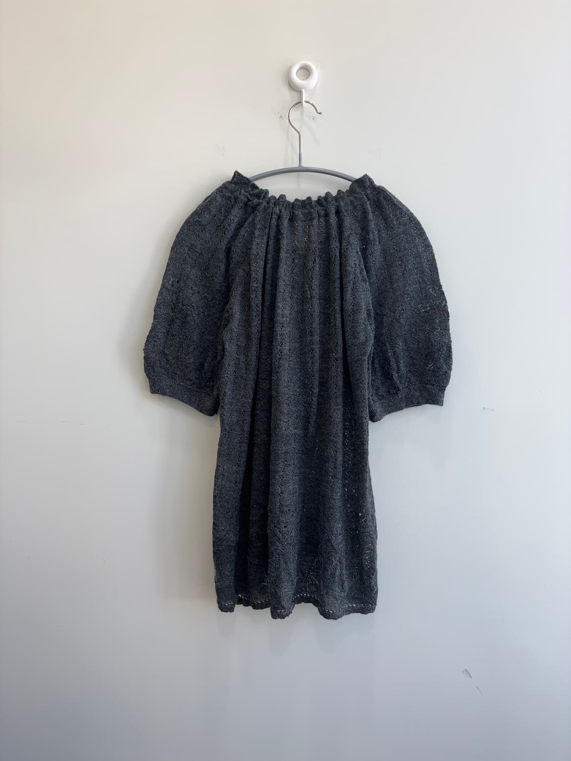 KUMIKYOKU 챠콜 셔링 스트링 반팔 풀오버 상품이미지4