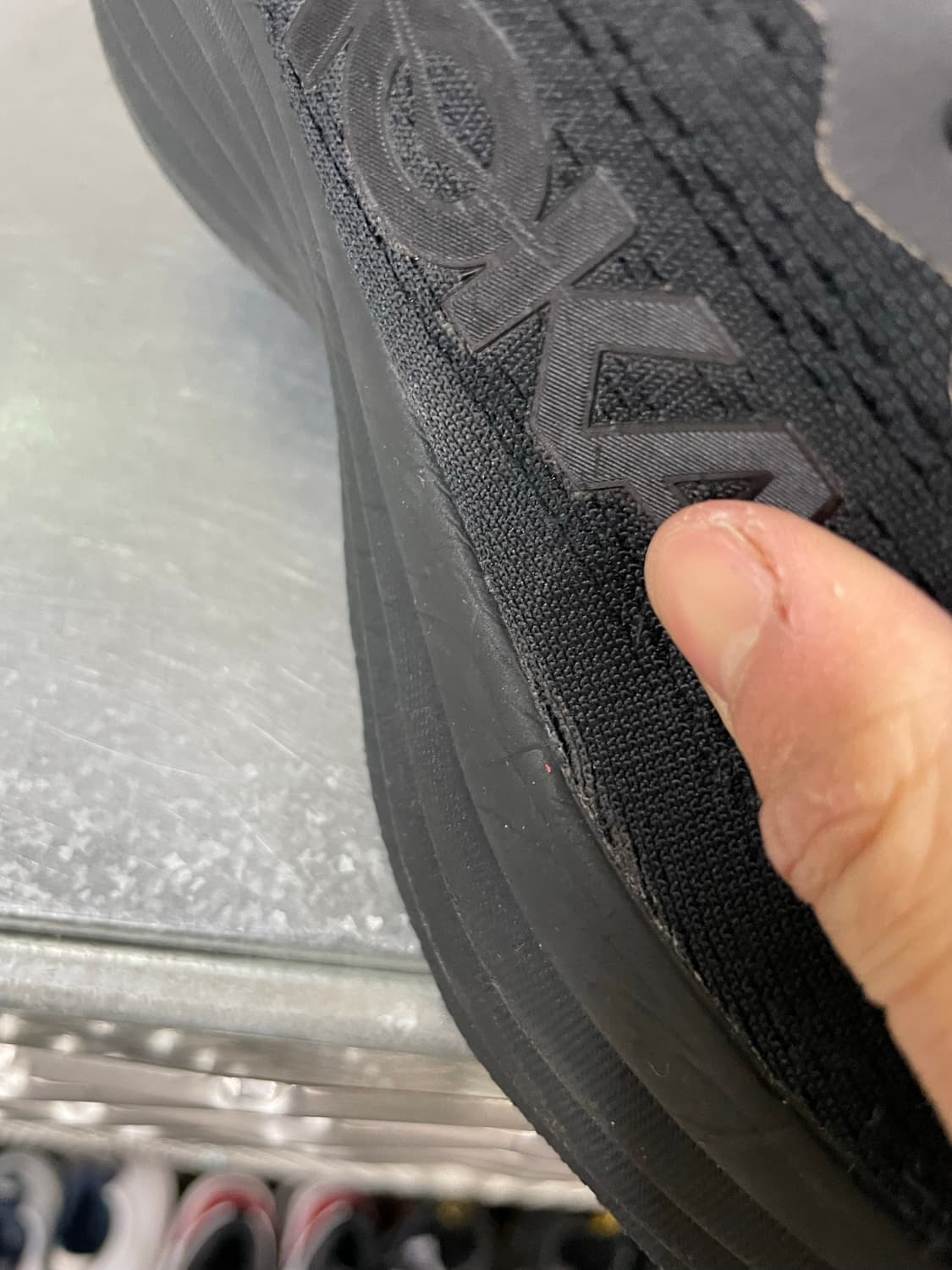 호카 본디 8 블랙 255 상품이미지7