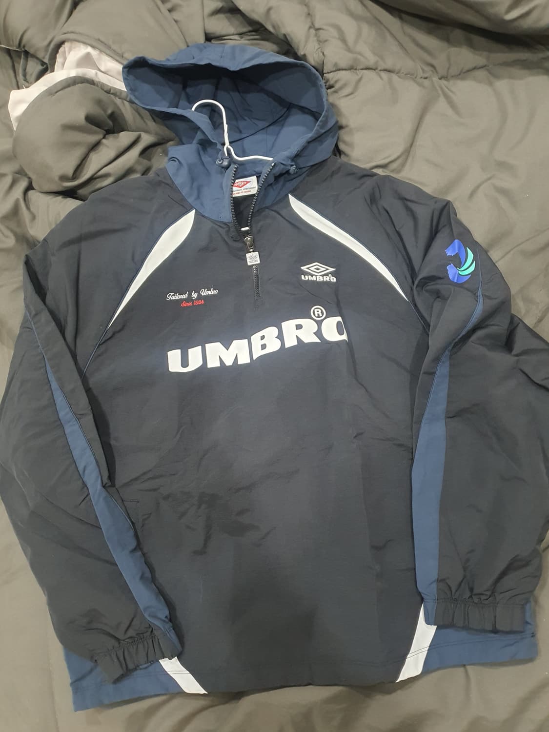 엄브로 후드 아노락  상품이미지2