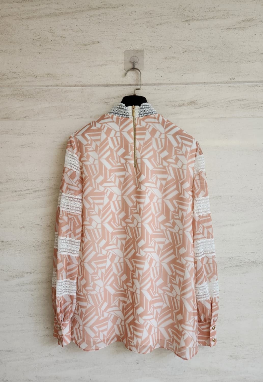 모조에스핀 하프하이넥 레이스 블록 블라우스 상품이미지3