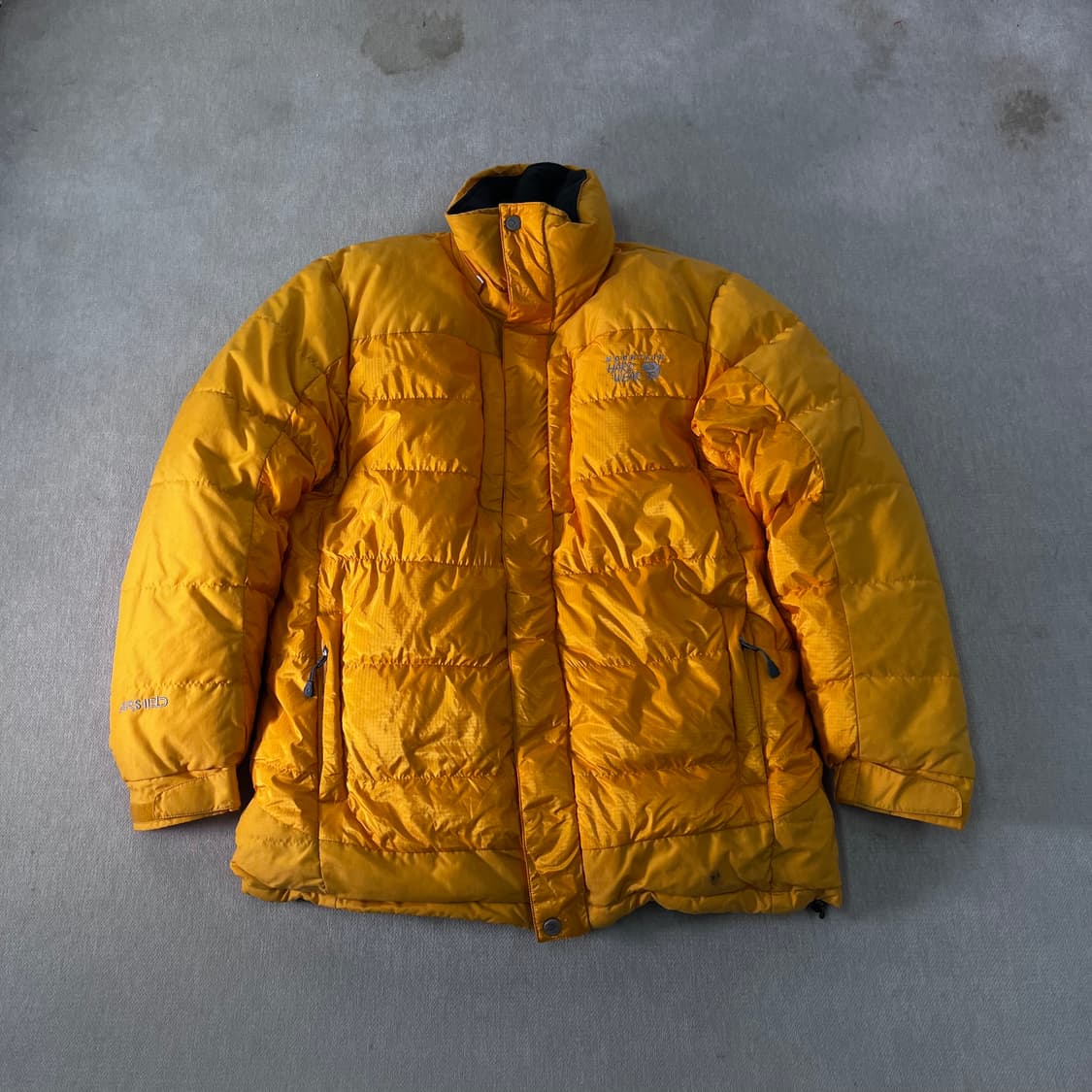 100 마운틴 하드웨어 구스다운 패딩 상품이미지1