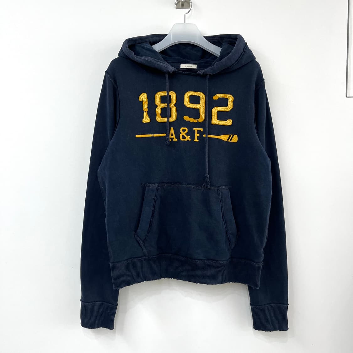 아베크롬비 자수로고 네이비 후드티 상품이미지2