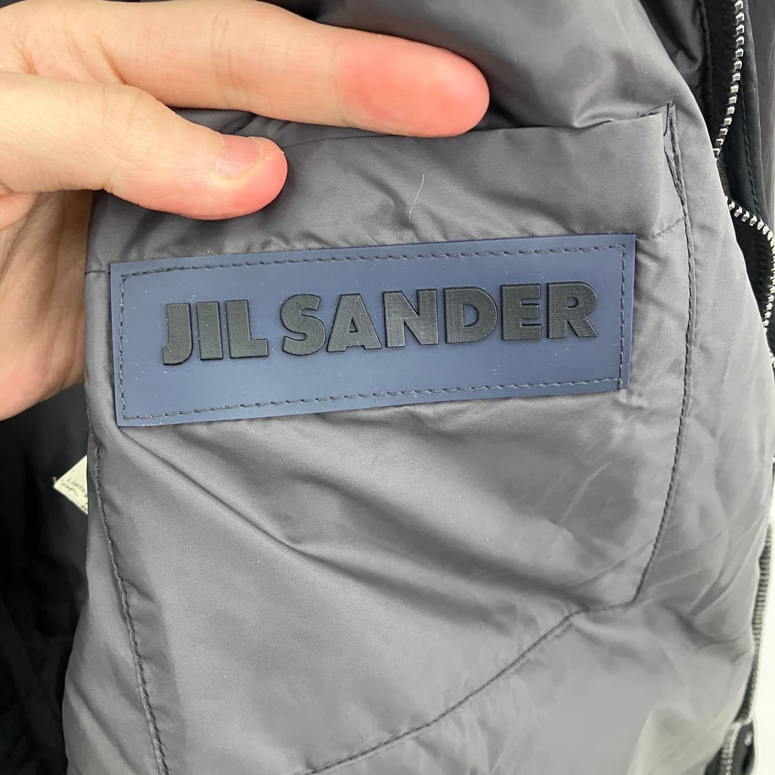 질샌더 나일론 블랙 국방 배색 경량 패딩 상품이미지8