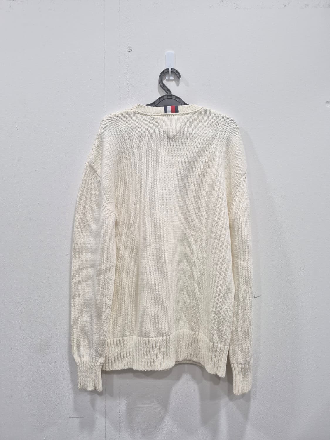 타미힐피거 니트 플래그 빅로고 포인트  울 스웨터 아이보리 남성 95 상품이미지3