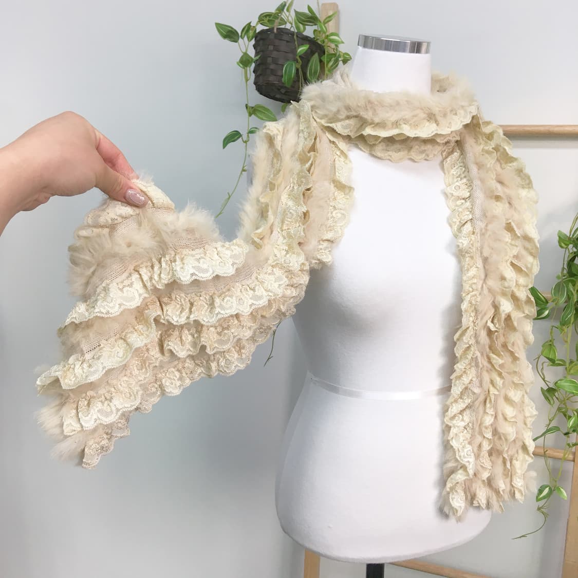 JPN/ 오리엔탈머플러 레이스 캉캉 털 목도리 아이보리  상품이미지5