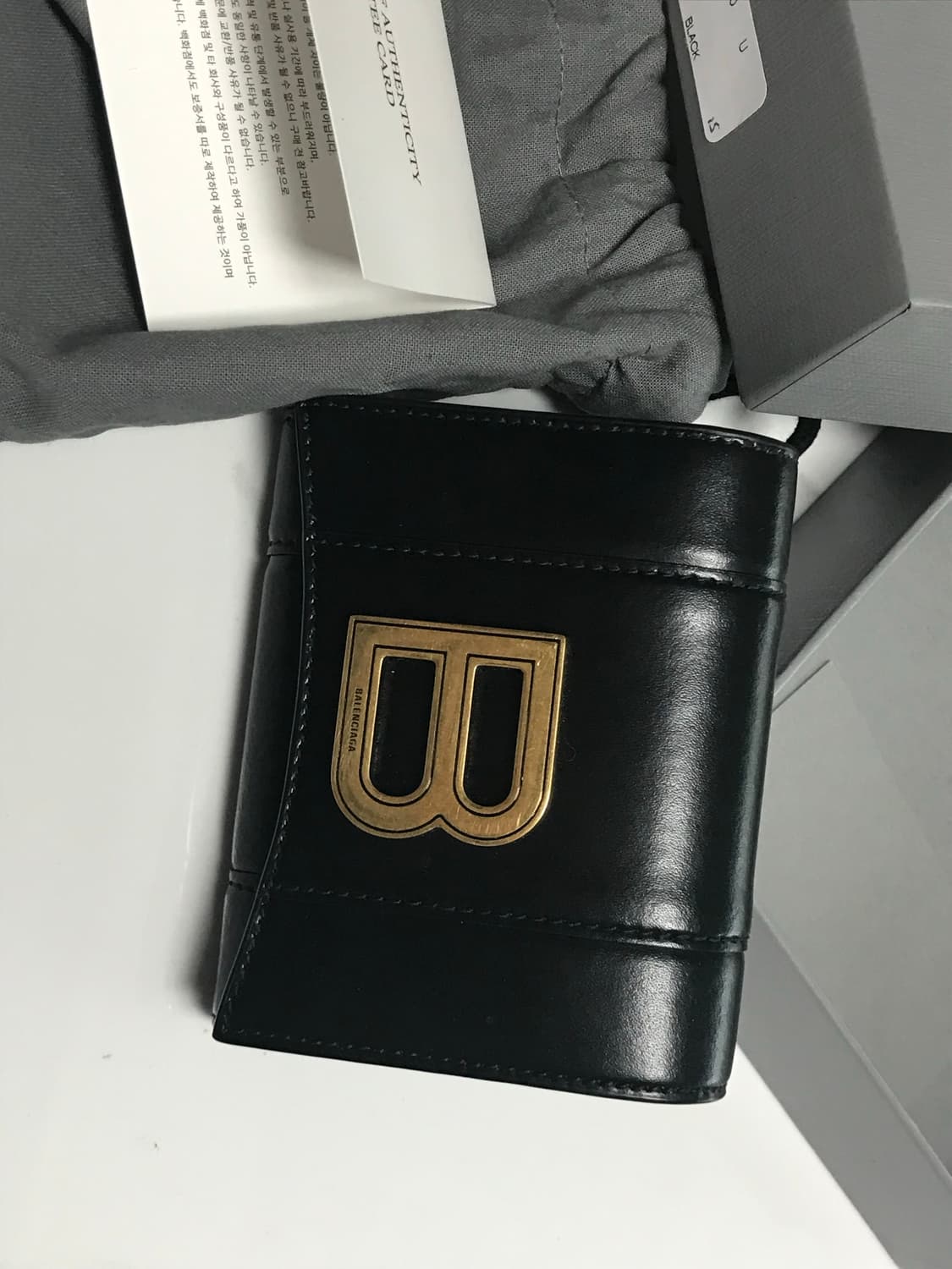 [정품] 발렌시아가 아워글래스 컴팩트 반지갑 상품이미지5