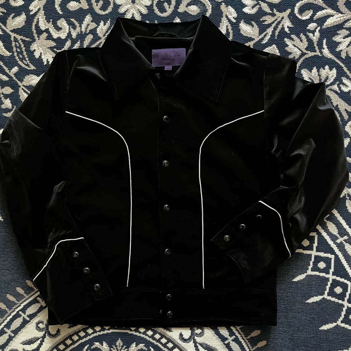 비슬로우 벨벳자켓 상품이미지1