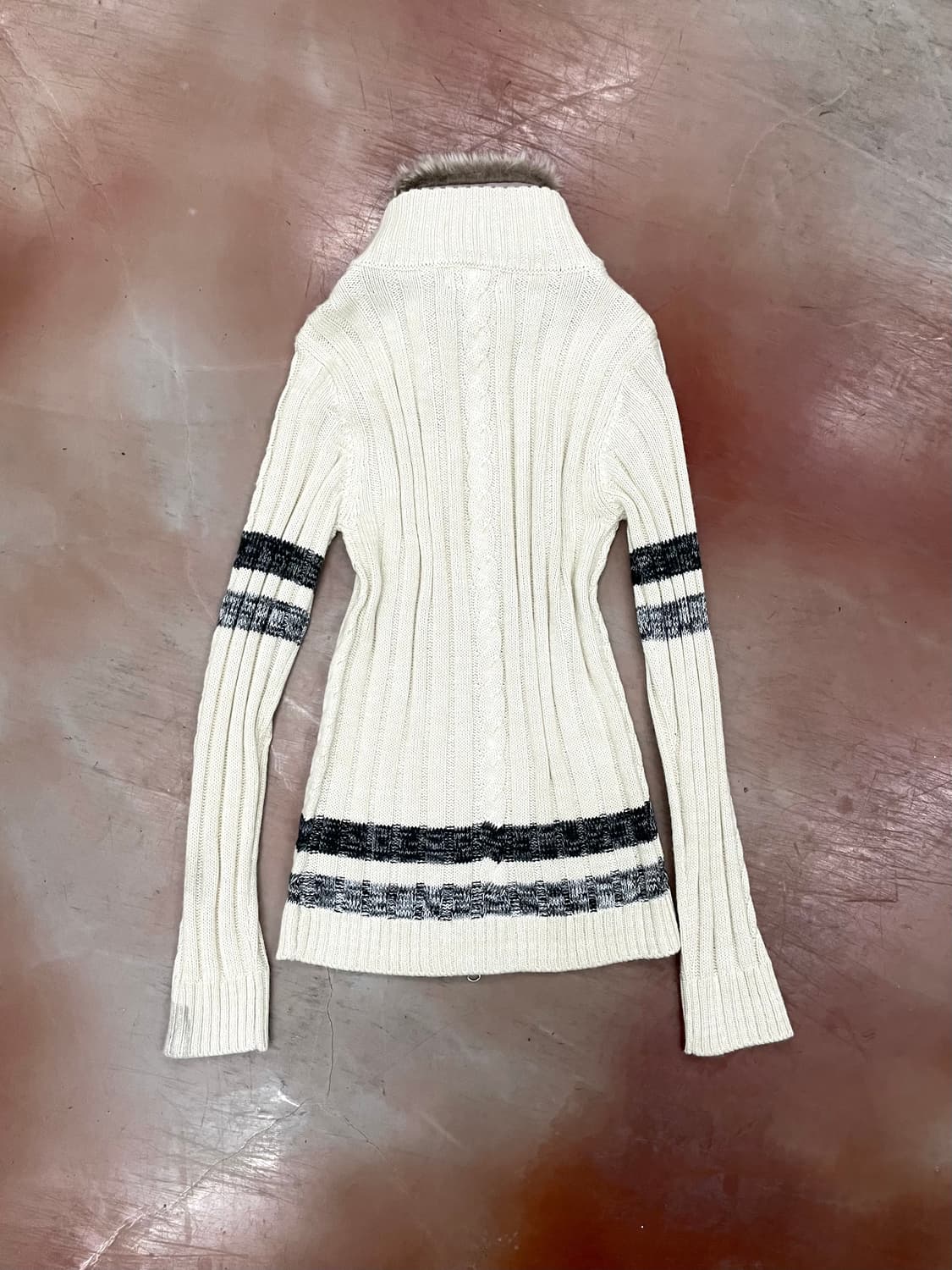 slim fit fur belt details zip-up 상품이미지5