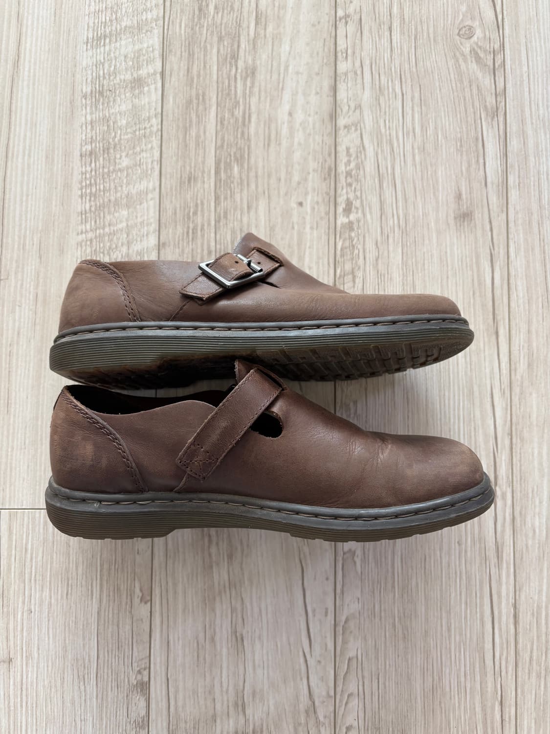 닥터마틴 패트리샤 브라운 240 상품이미지3