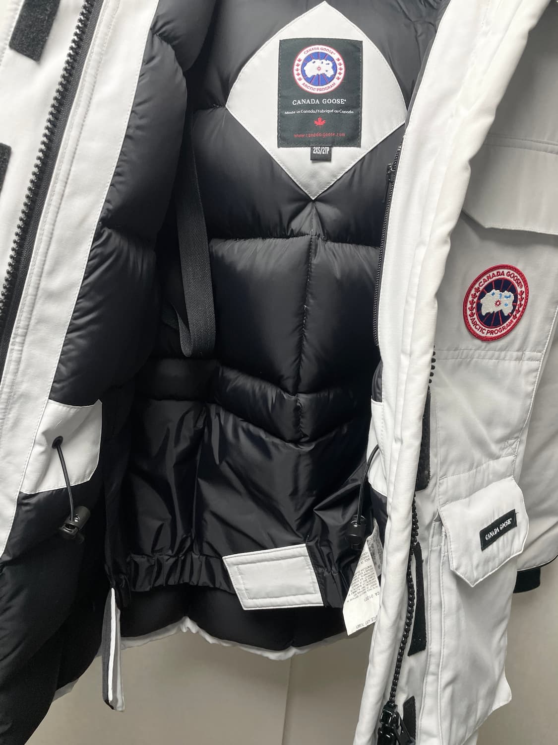 캐나다구스 익스페디션 패딩 화이트 (2XS) 상품이미지5