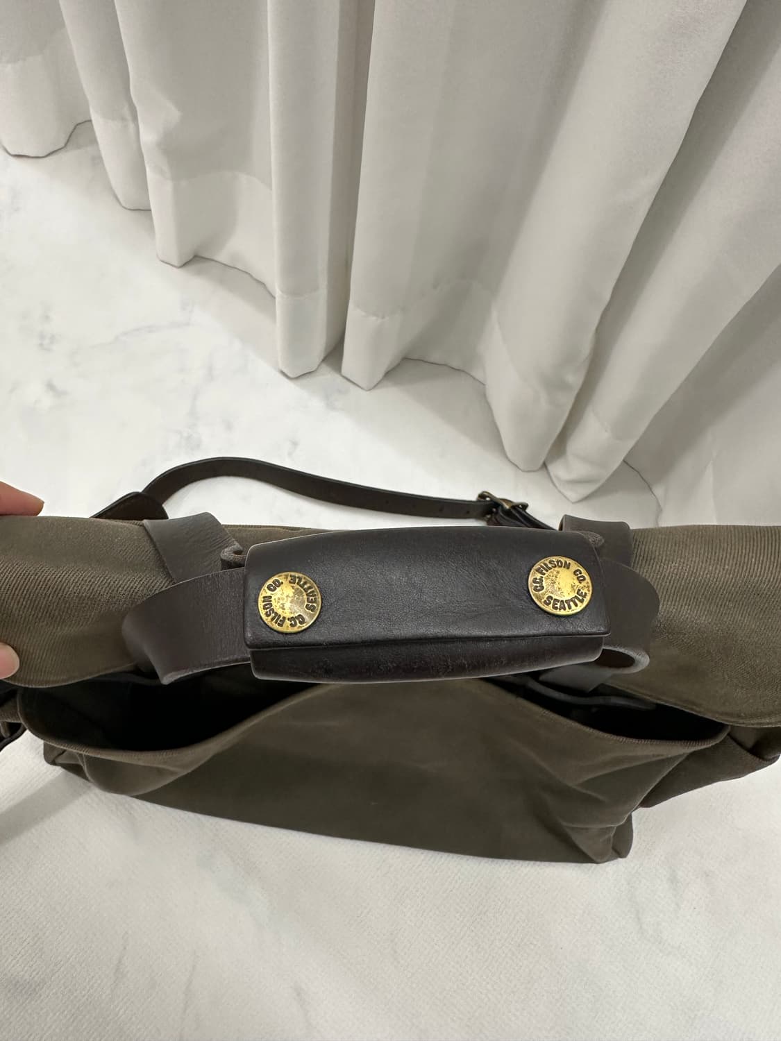 필슨 257 오터그린 토드백 크로스팩 상품이미지4