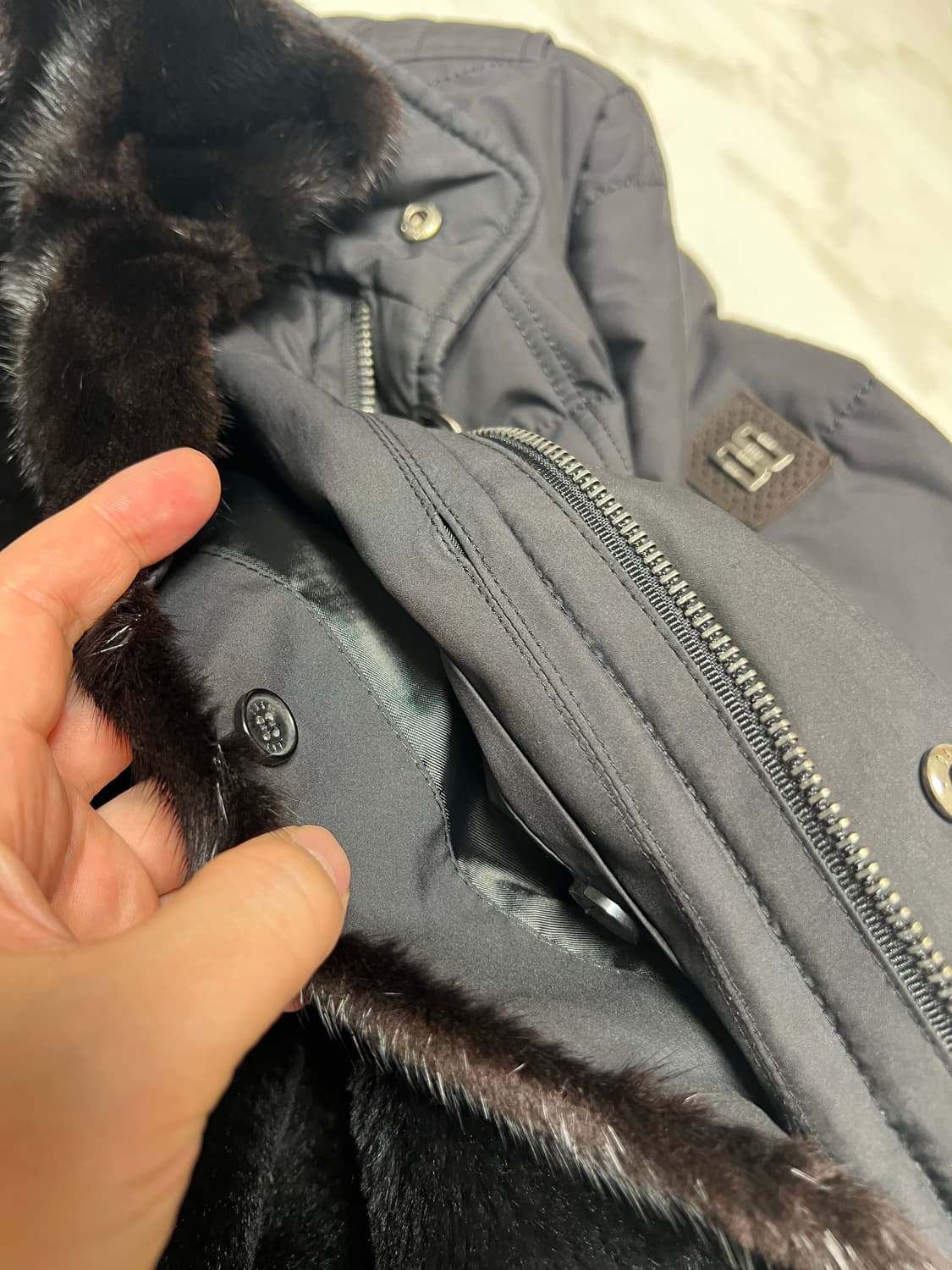 닥스 블랙 자켓 (토끼털, 밍크털 내피조끼) 상품이미지7