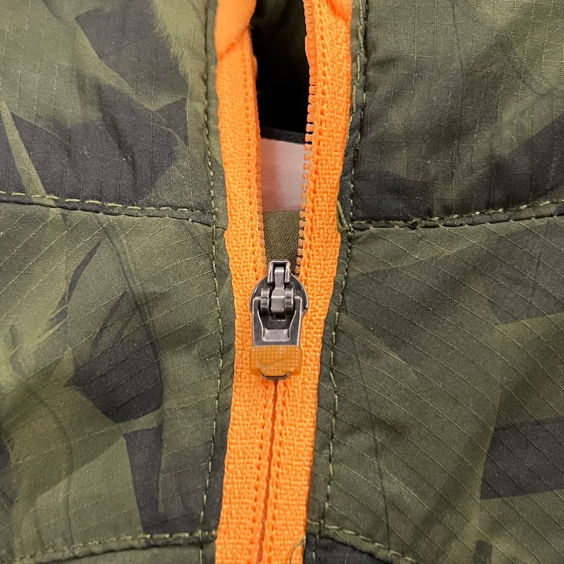 [정품/100,L] 나이키 러닝 카모 스카치 바람막이 후드집업 b15 상품이미지6