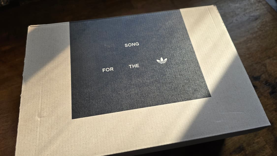 새상품) 아디다스 × 송포더뮤트 쿠션 285mm 판매 합니다.
새상품 이 상품이미지6