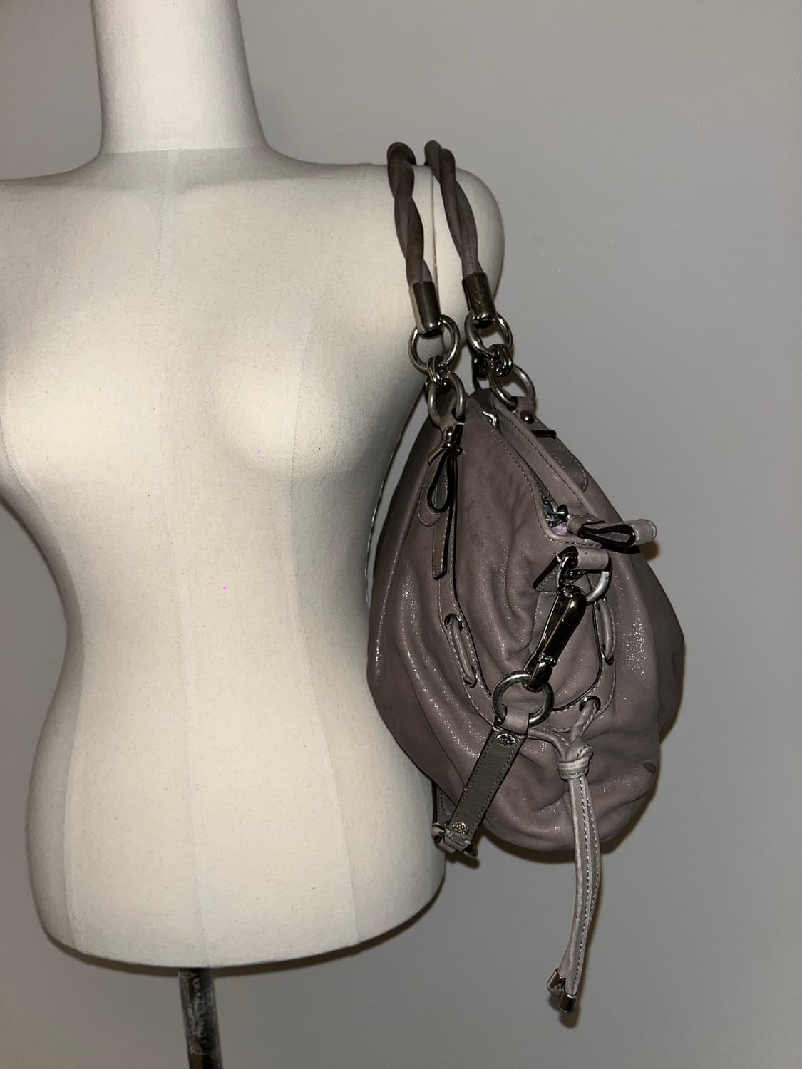 🎉BLACK FRIDAY🎉 Coach sliver bag 상품이미지4