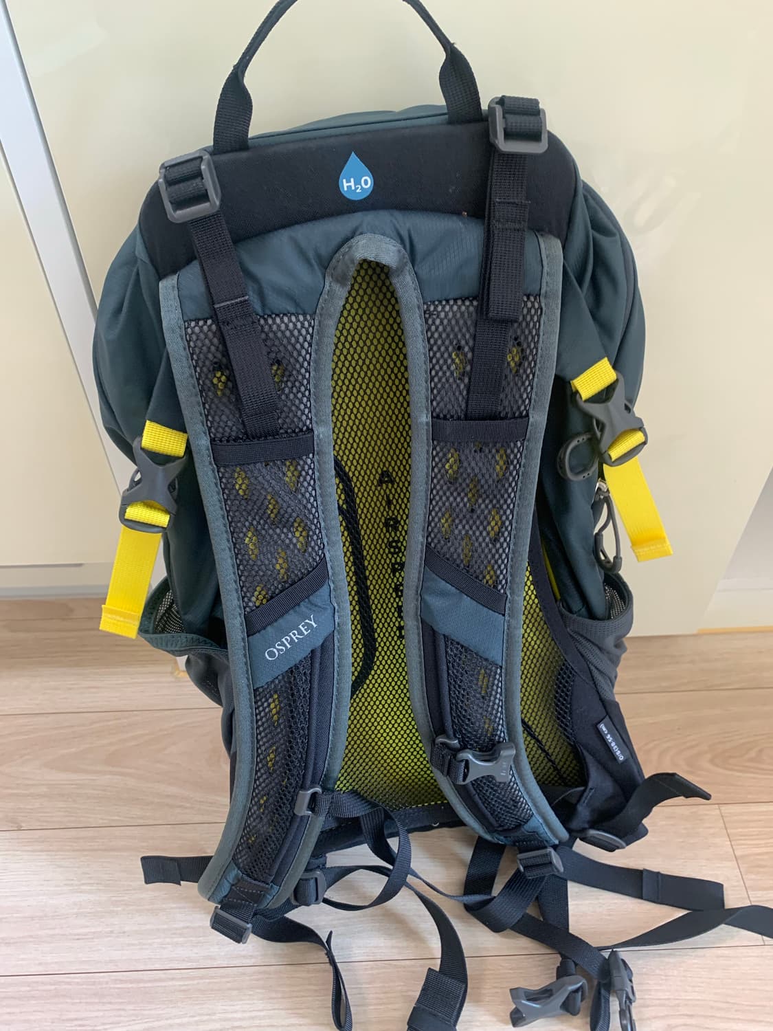 오스프리 하이클라이트 백팩 가방 배낭 18L 상품이미지4