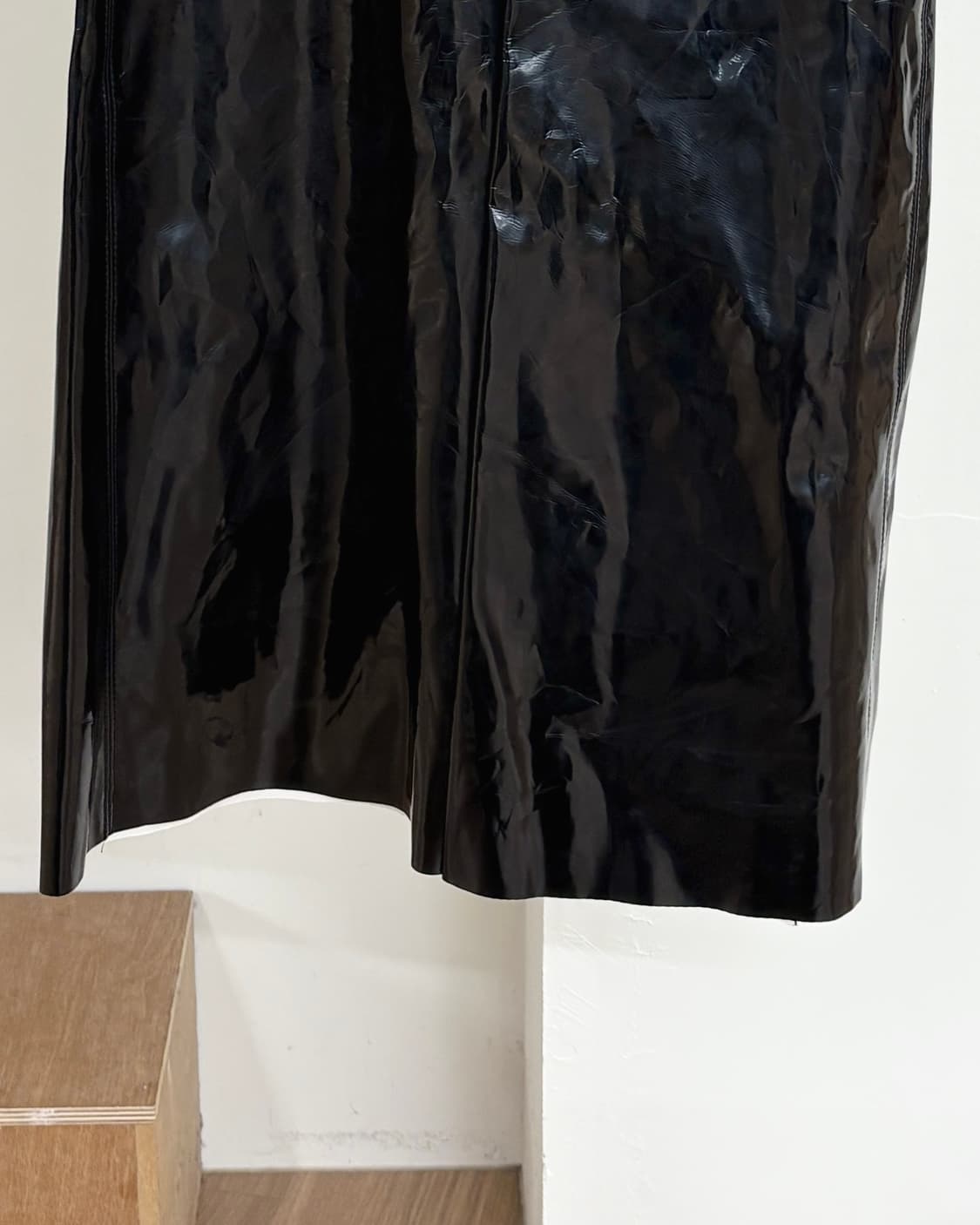 마르니 블랙 페이던트 레더 미디 스커트 상품이미지6