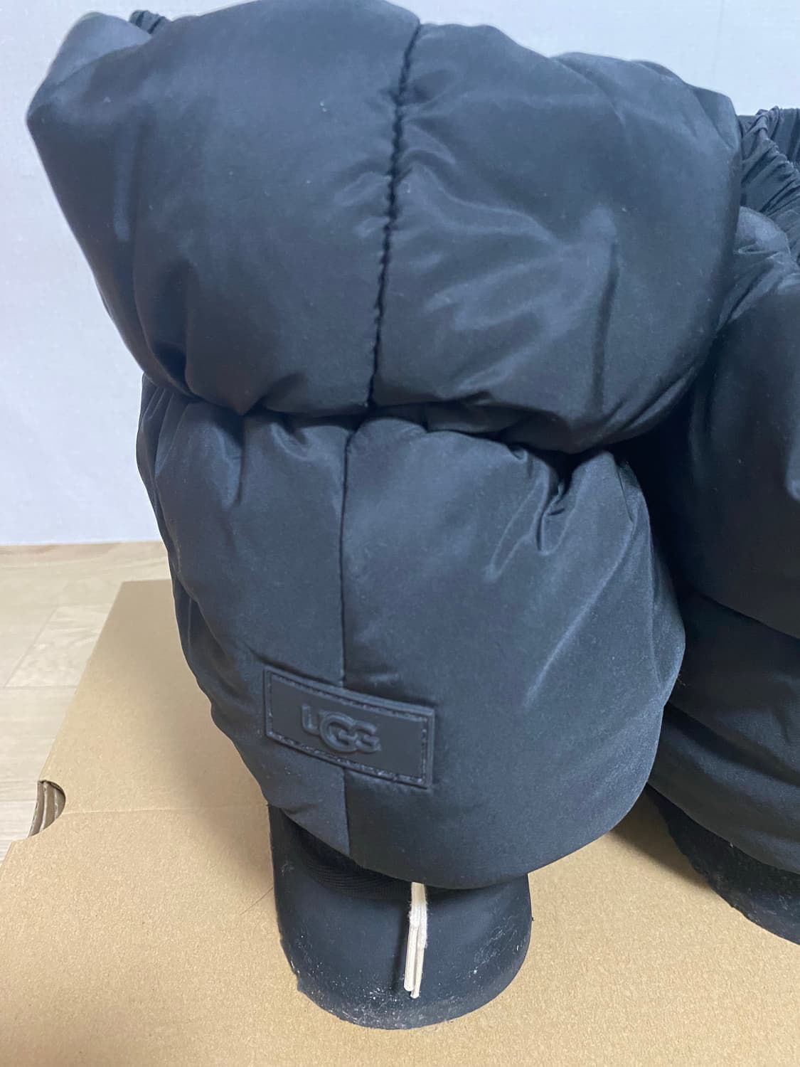 Ugg 미니리퍼 상품이미지4