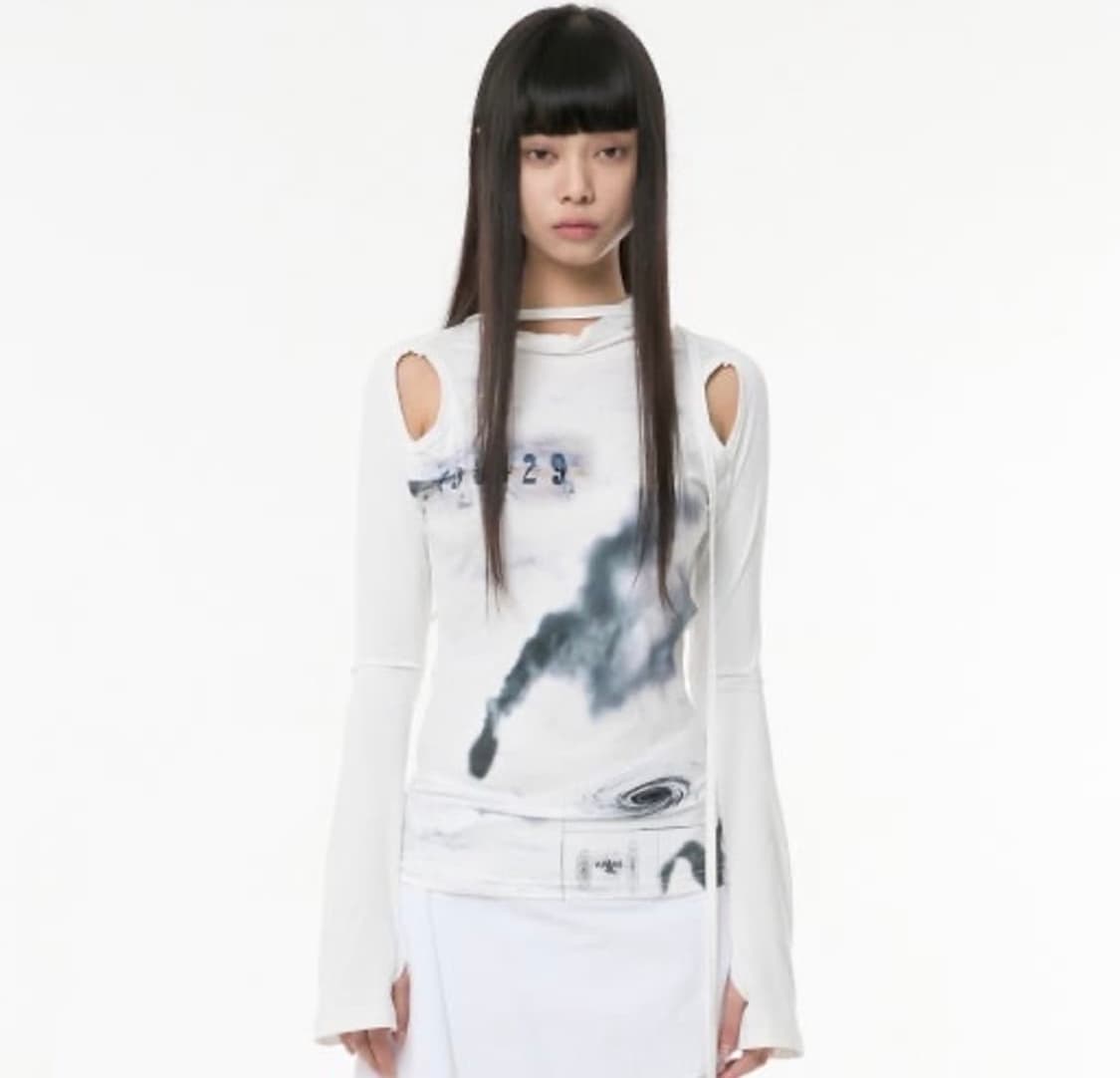 FLARE UP Cut-out Turtleneck Long 상품이미지1