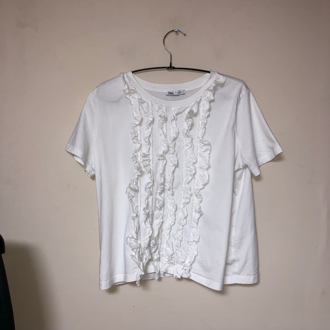 자라 화이트 프릴 티셔츠 🧭  상품이미지1