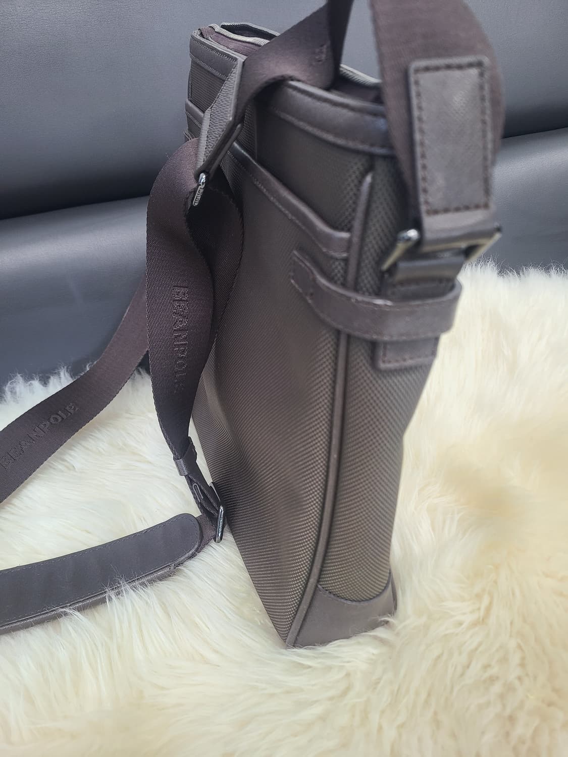 빈폴 남성 크로스백 상품이미지3