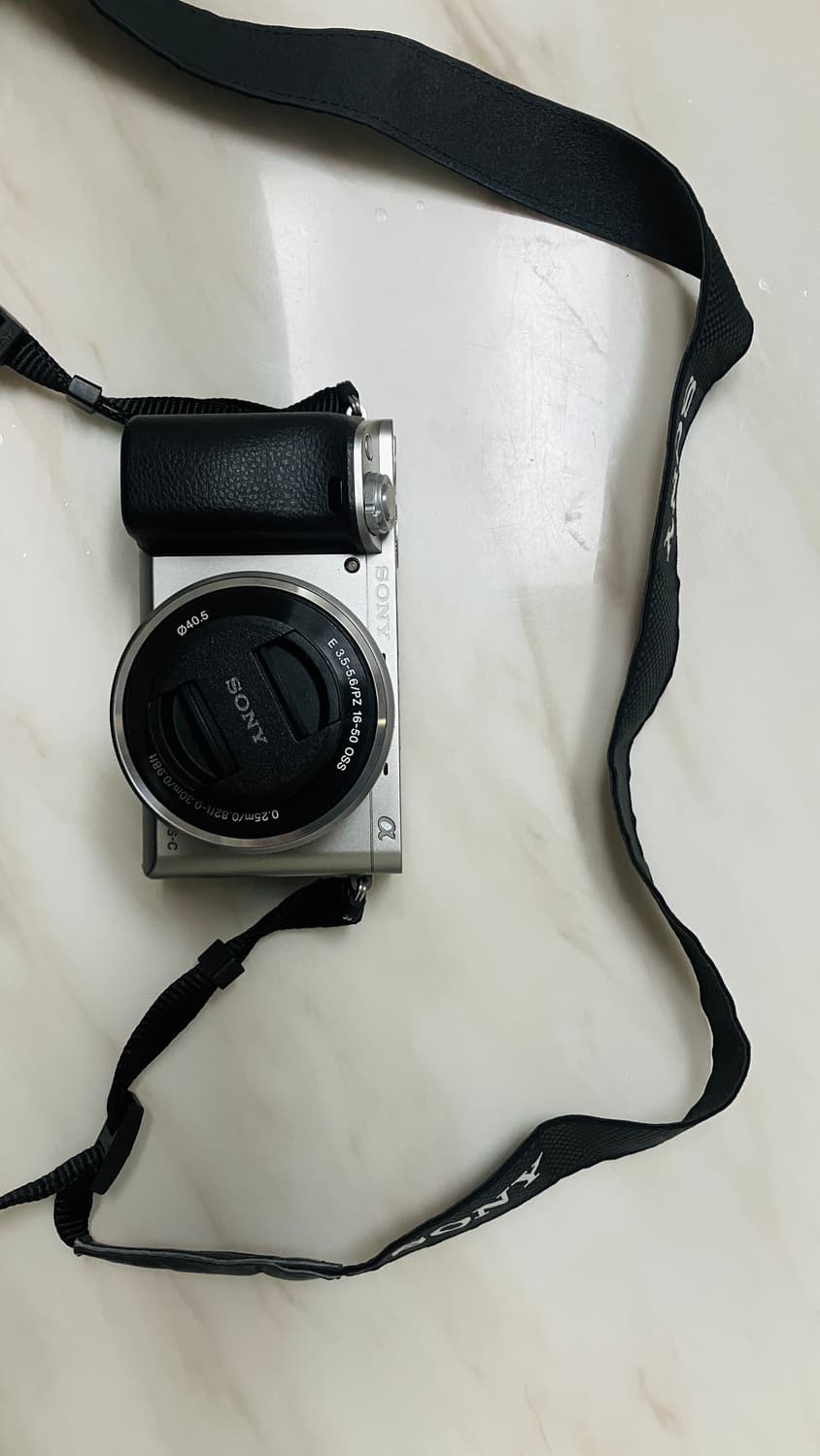 소니 알파 a6000 미러리스 카메라 상품이미지1