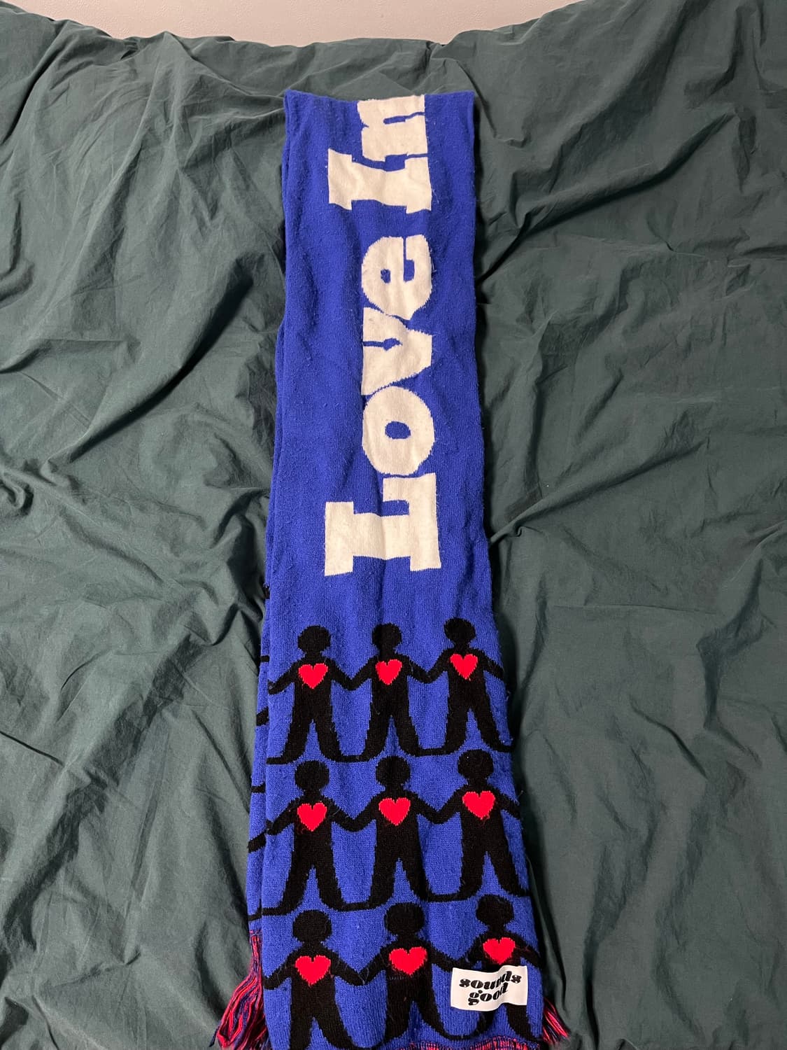 사운즈굿 love in us all 머플러 상품이미지1