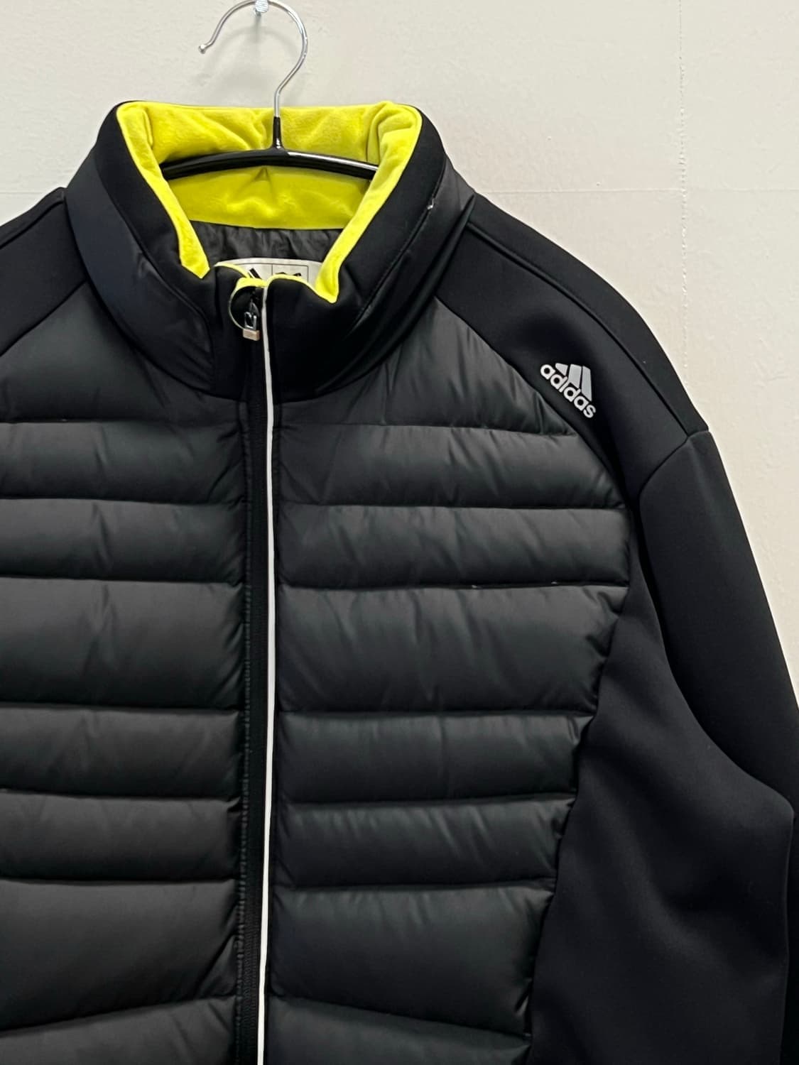 (105) 아디다스 골프 덕다운 경량 패딩 집업 블랙 상품이미지3