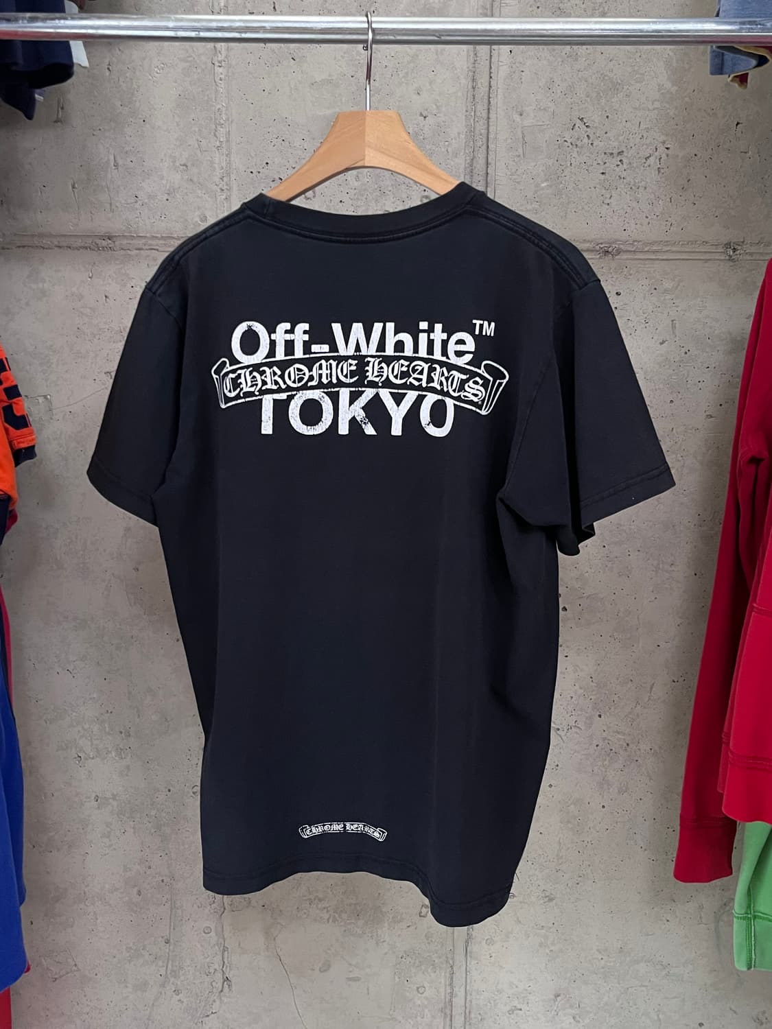 CHROME HEARTS x OFF WHITE TOKYO T-SHIRT 상품이미지1