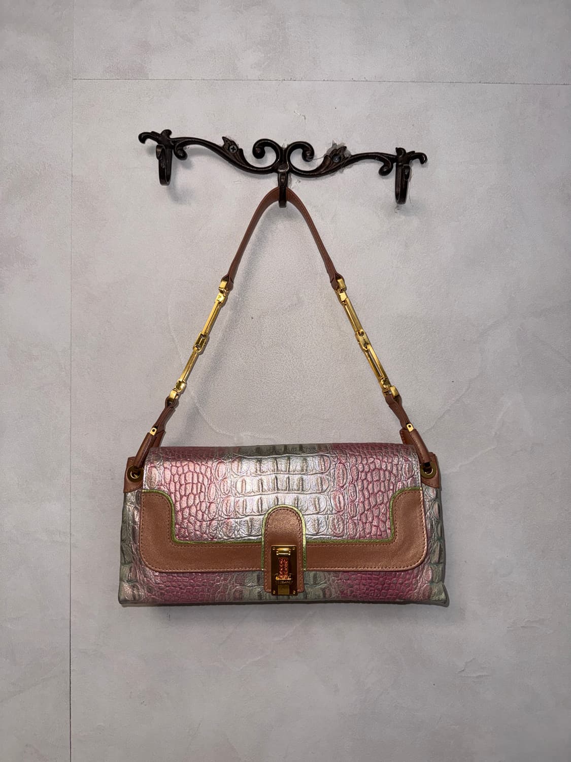 Pink silver python chain shoulder bag 상품이미지1