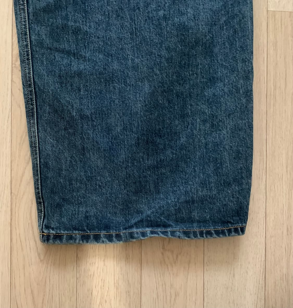 [L] 해칭룸 와이드 커브 진 워시드 블루 상품이미지3