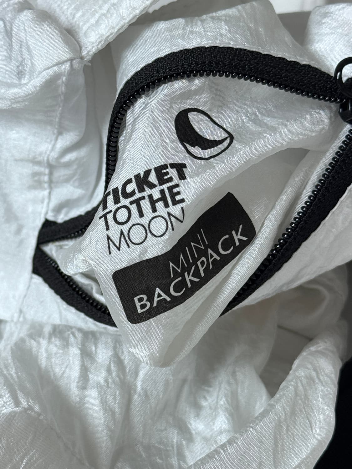 티켓투더문 백팩 미니 화이트 상품이미지3