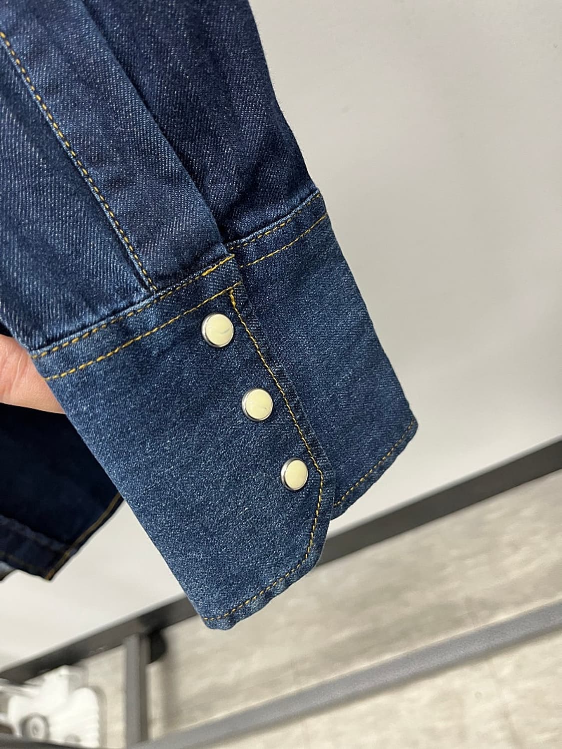 95) 디스퀘어드 로고 데님셔츠  상품이미지7