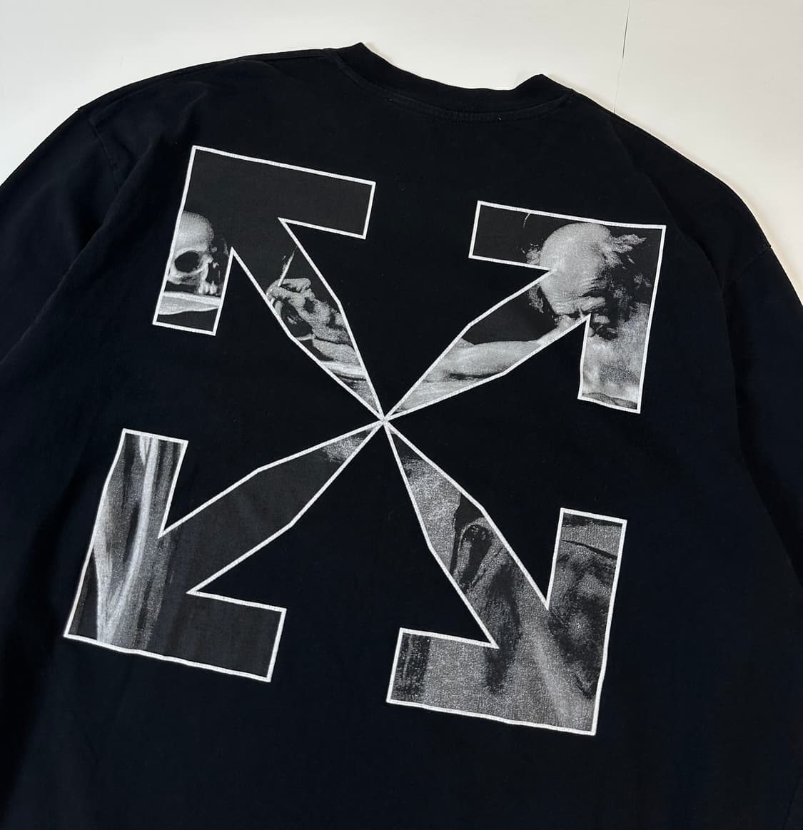 오프화이트 카라바지오 애로우 스케이트 롱슬리브 상품이미지1