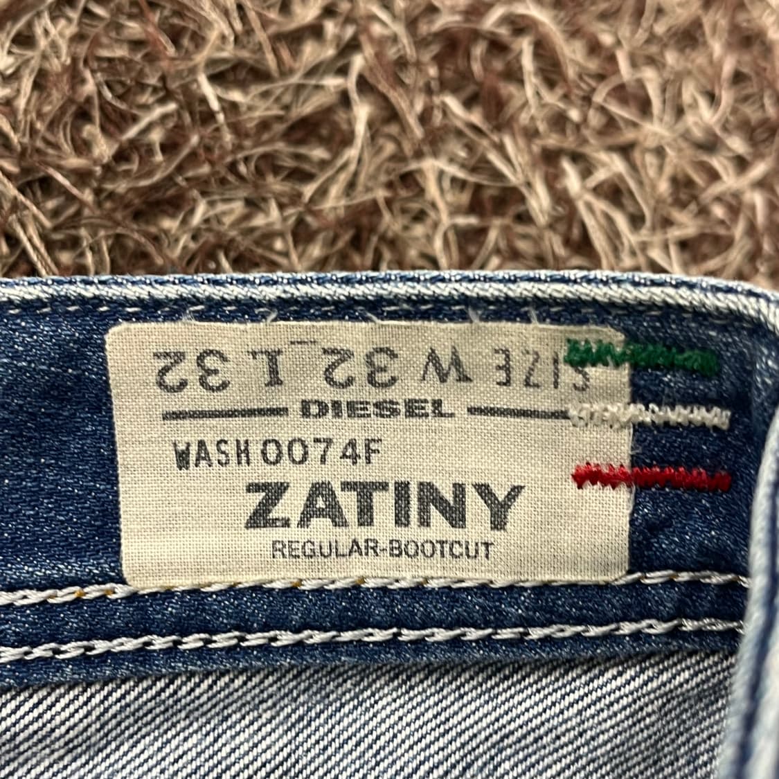 디젤 부츠컷 ZATINY 디스 워싱 데님 팬츠 상품이미지6