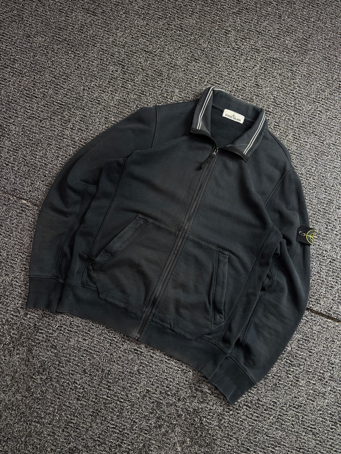 스톤아일랜드 브러시드 코튼 플리스 풀집업 2441 상품이미지1