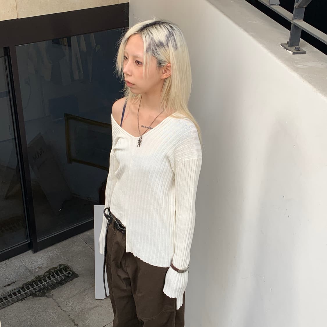 헬무트랭 언발란스컷 오프숄더 상품이미지2