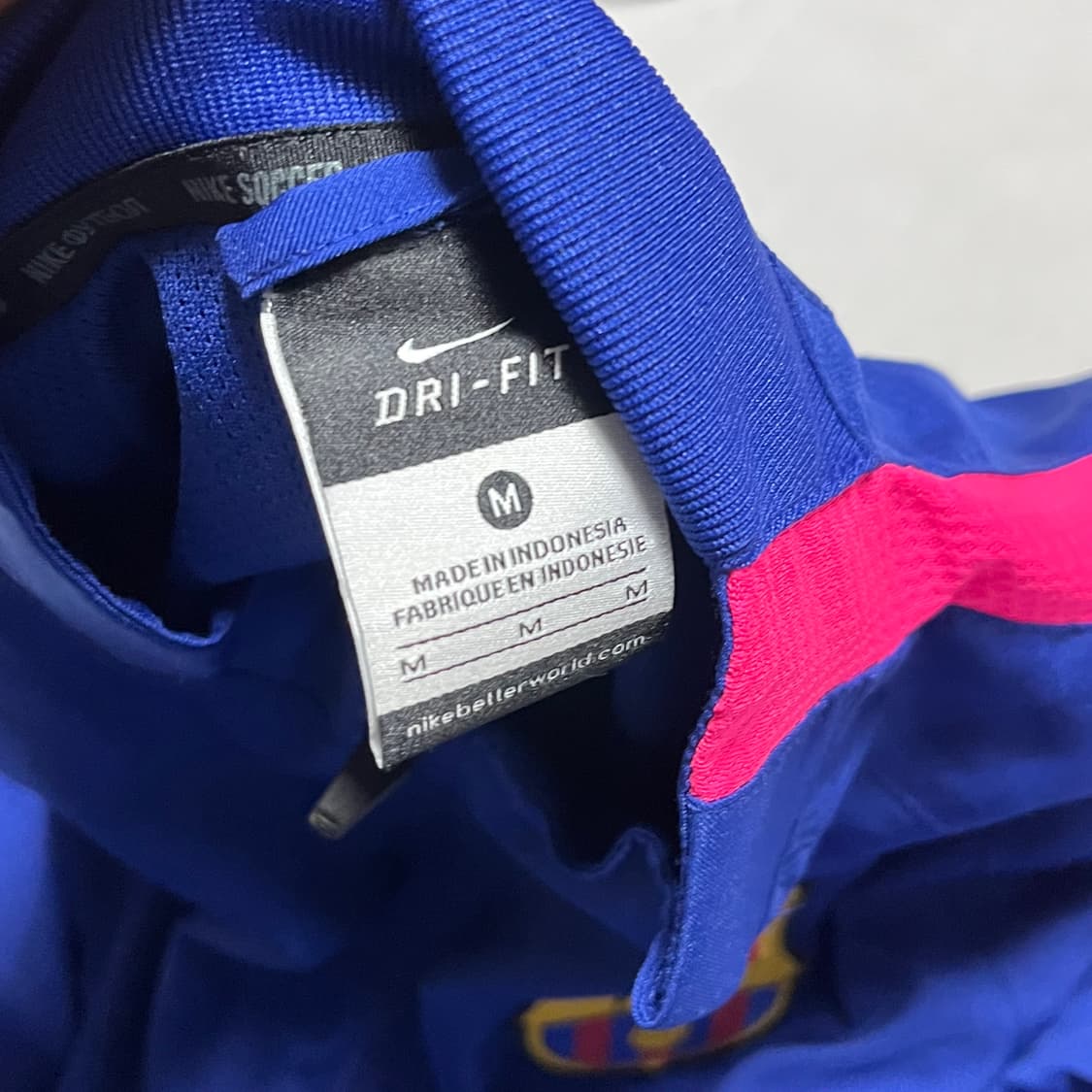 나이키 바르셀로나 유니폼 바람막이 상품이미지4