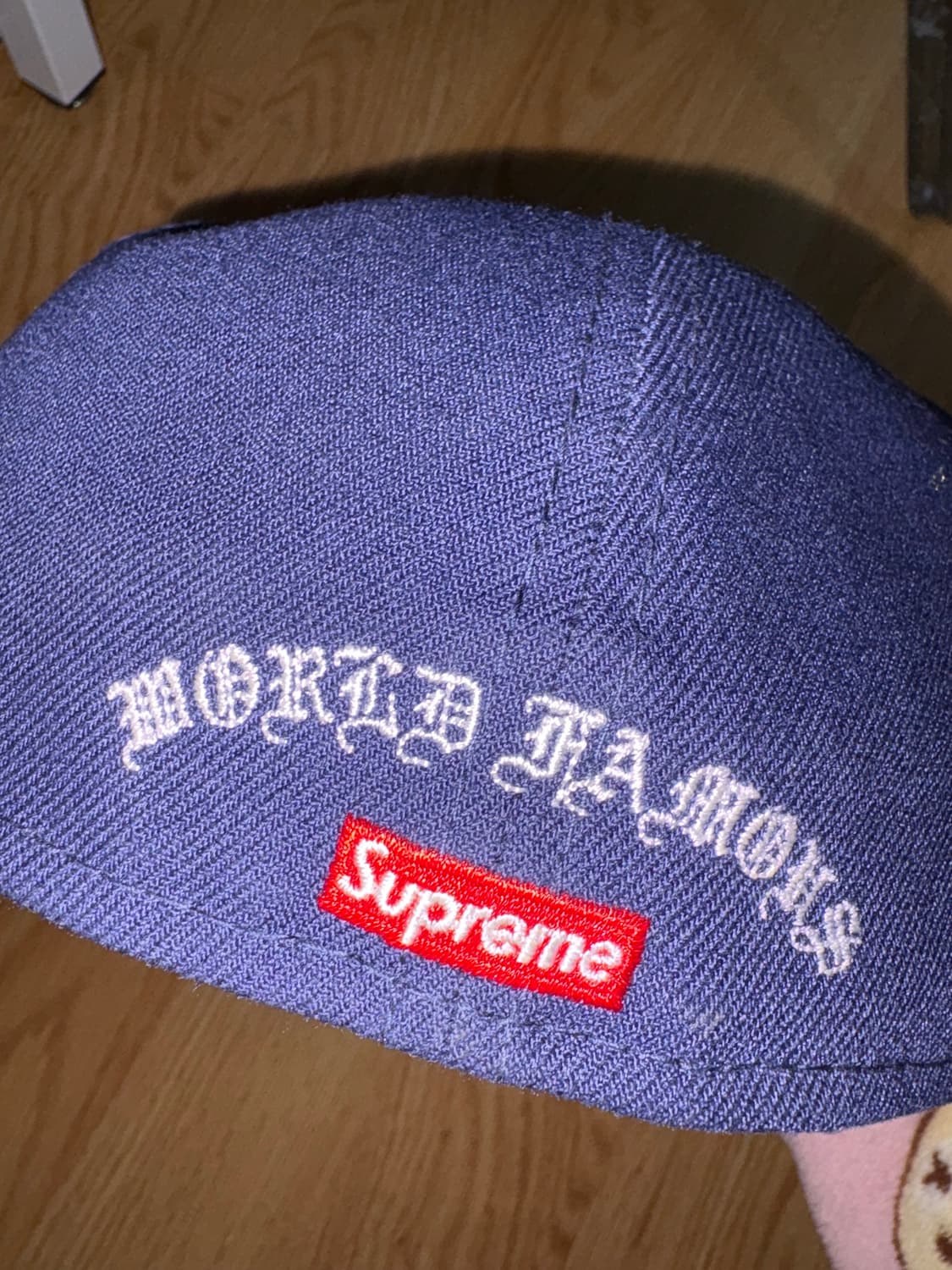 슈프림 뉴에라 골드 크로스 S로고 네이비 스냅백 상품이미지5