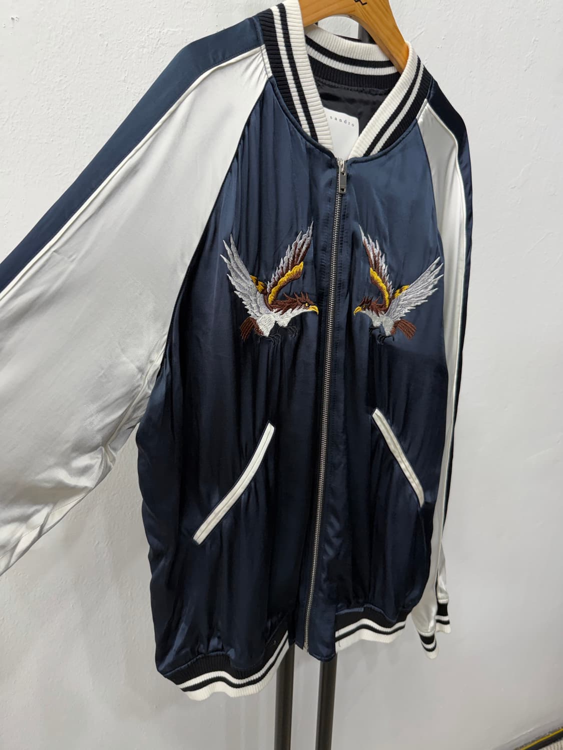 정품) 산드로옴므 독수리 자수 스카쟌 자켓 XL 상품이미지2