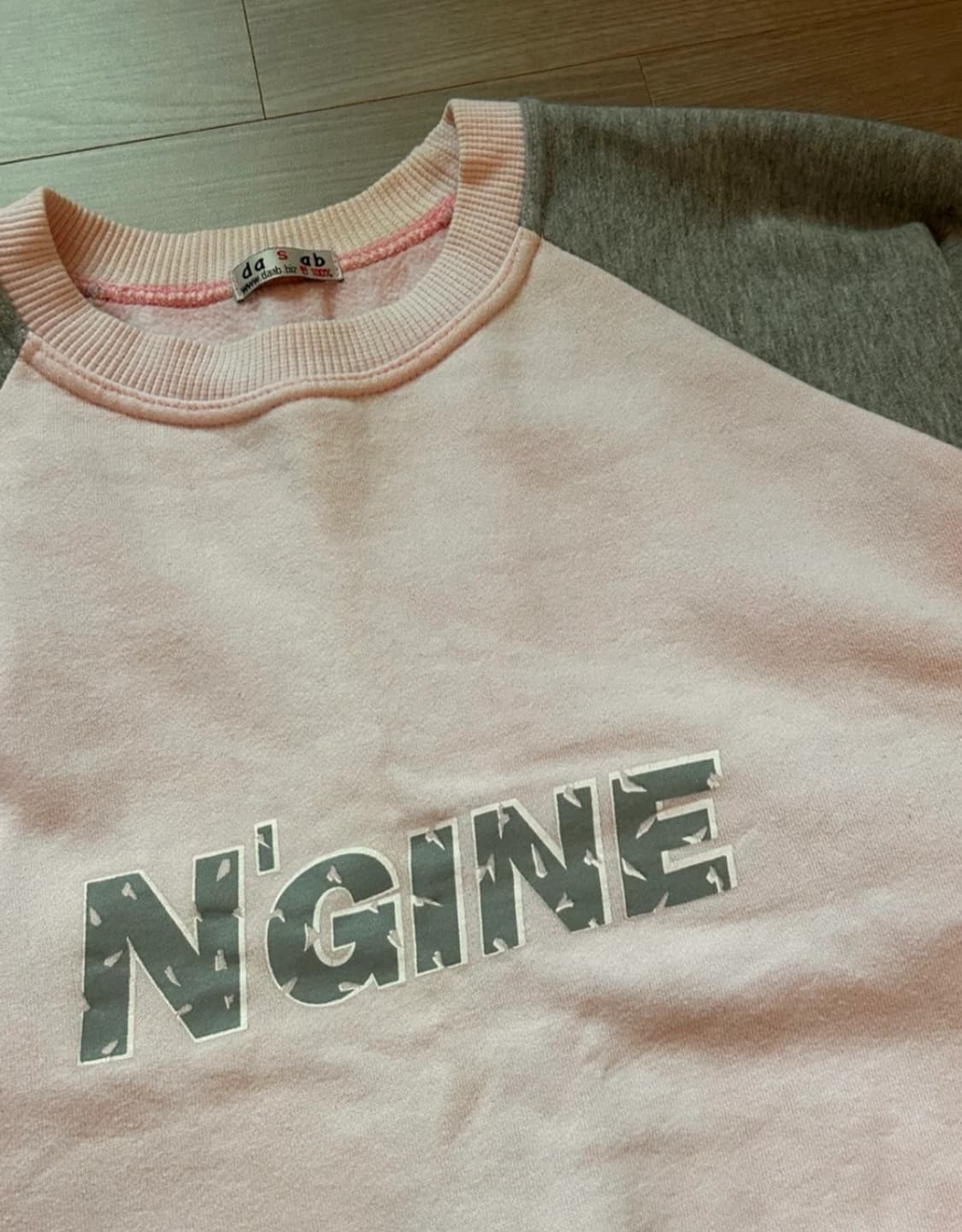 빈티지 딸기우유 그레이 맨투맨 🍓 상품이미지2