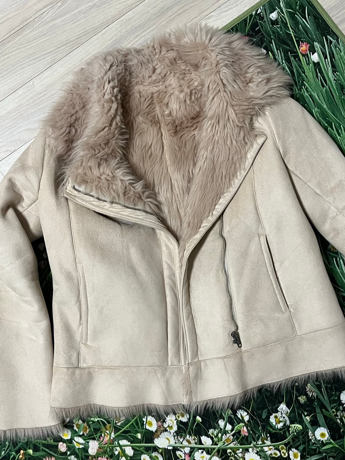 갸루st 퍼 자켓 판매합니다 상품이미지1