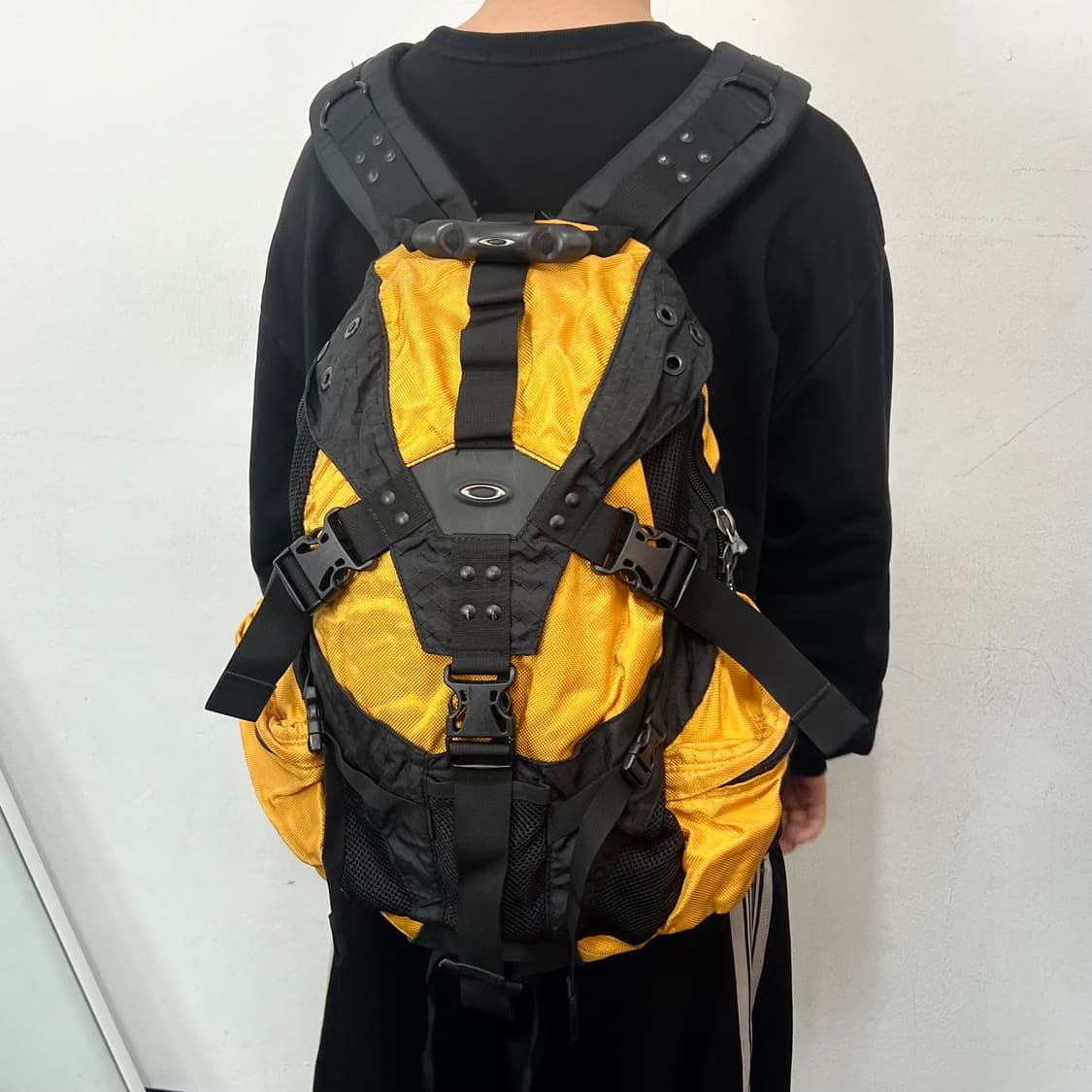 오클리 아이콘 2.0 테크니컬 백팩 상품이미지3