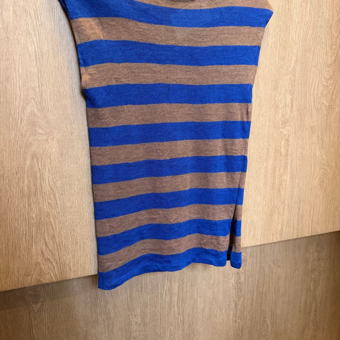 빈티지 슬리브리스 니트 스트라이프 패턴 숄더 버튼업 디테일 블루 브라운 상품이미지4