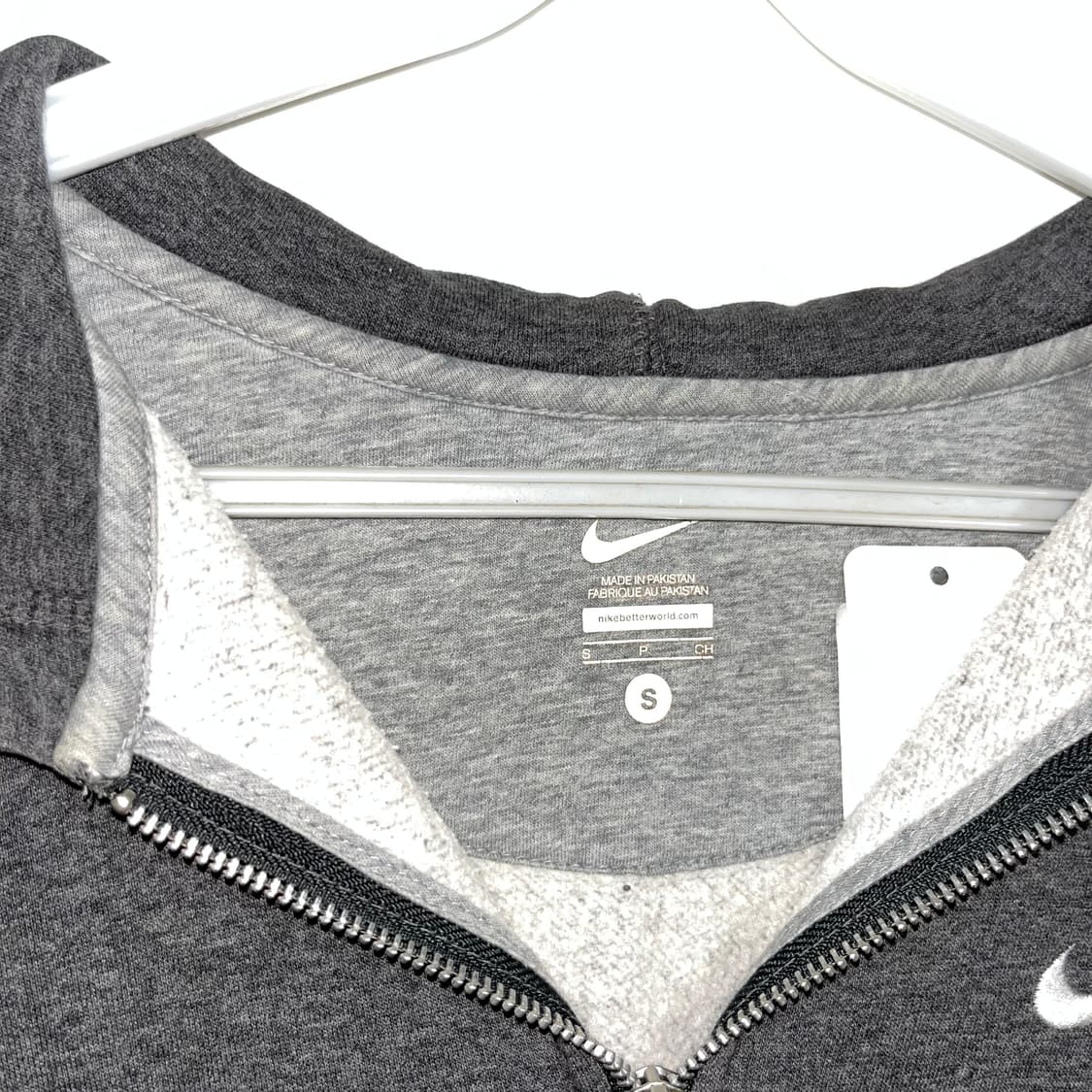Nike charcoal grey hood zip-up 상품이미지6
