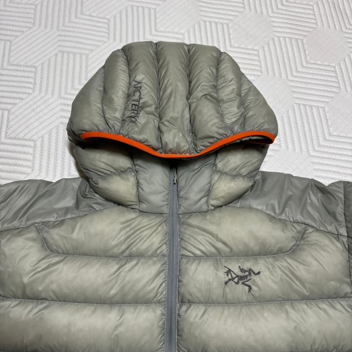 아크테릭스 패딩 세륨 m 상품이미지2