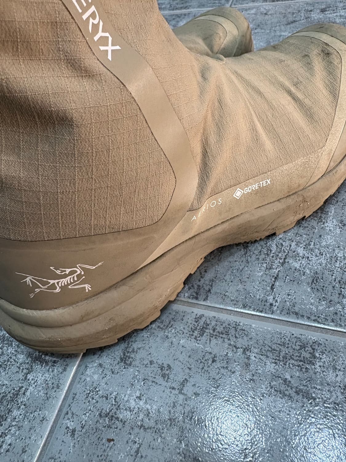 아크테릭스 부츠 상품이미지2