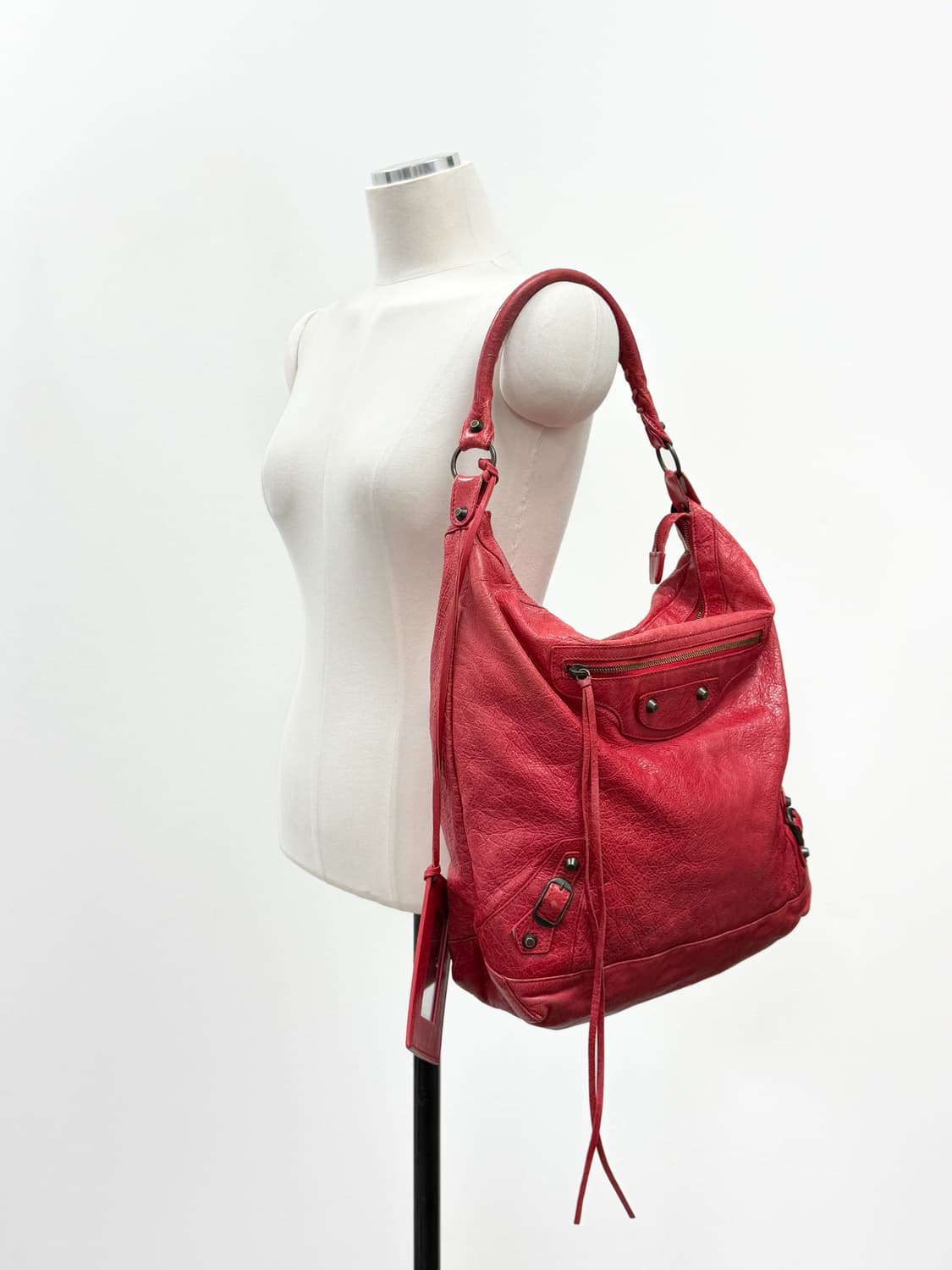 발렌시아가 클래식 데이 호보백 레드 상품이미지3